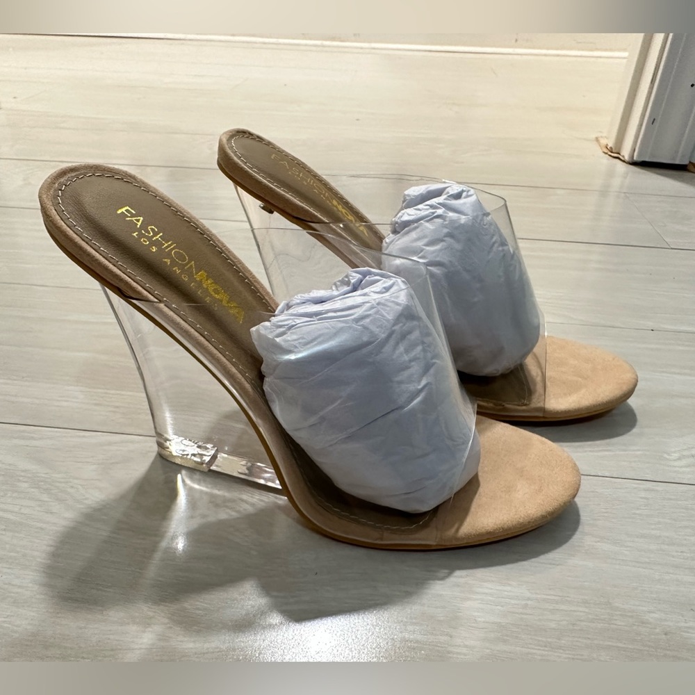 7.5 Women - The Glass Edge Heeled Wedges